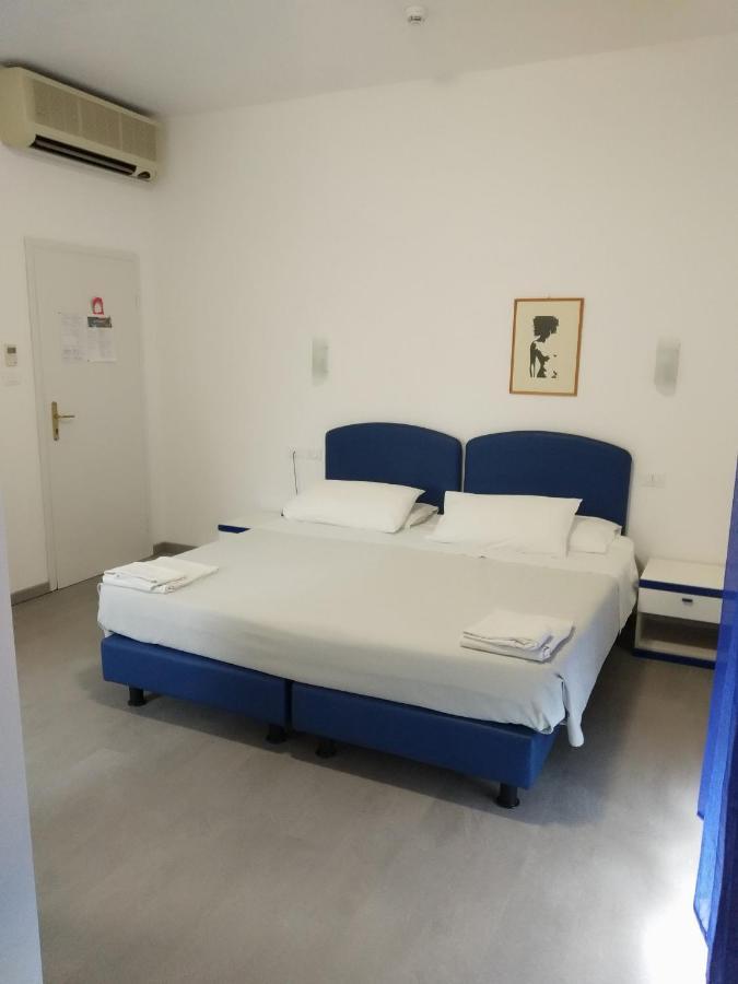 Hotel Otello Punta Marina Eksteriør bilde